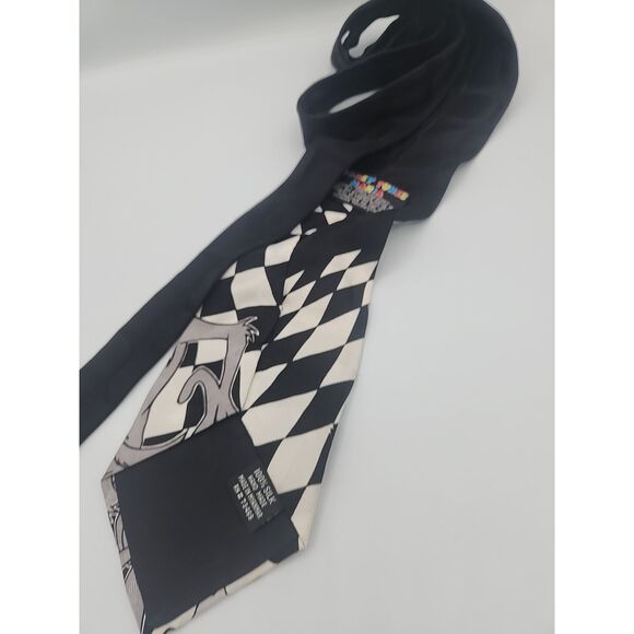 LOONEY TUNES SILK TIE Taz Bugs Bunny Daffy Warner Bros CHESS BLACK AND WHITE - Picture 3 of 4